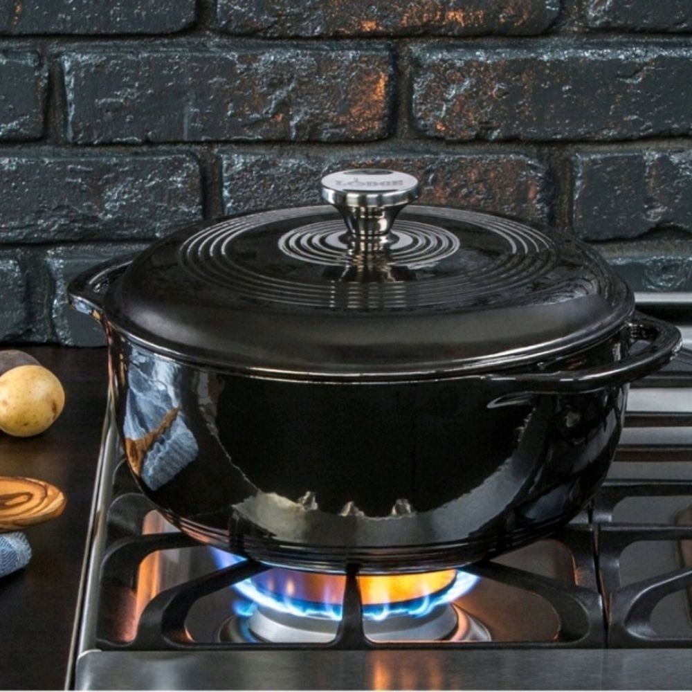NWOT Lodge Cast Iron 6 Quart Enamel Dutch Oven- Midnight Chrome